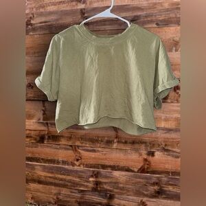 Forever 21 T-Shirt Crop Top